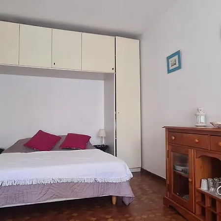 Apartment Avec Parking, Terrasse Ensoleillee Et Tennis A - Fr-1-309-234 *